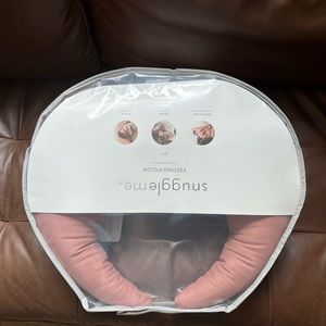 Snuggle Me Organic Feeding Pillow